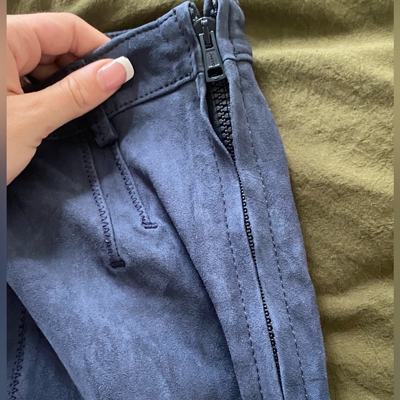 High waisted goat nappa fitted trouser - Picture 4 of 5